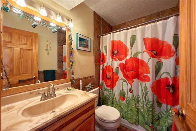 3312 Avenida Del Oro, Santa Fe, NM 87507