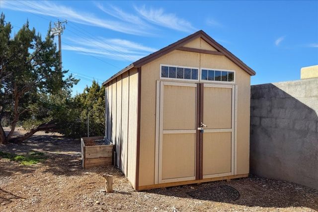 3312 Avenida Del Oro, Santa Fe, NM 87507