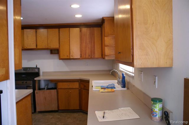 28664 Fernwood Street, Inkster, MI 48141