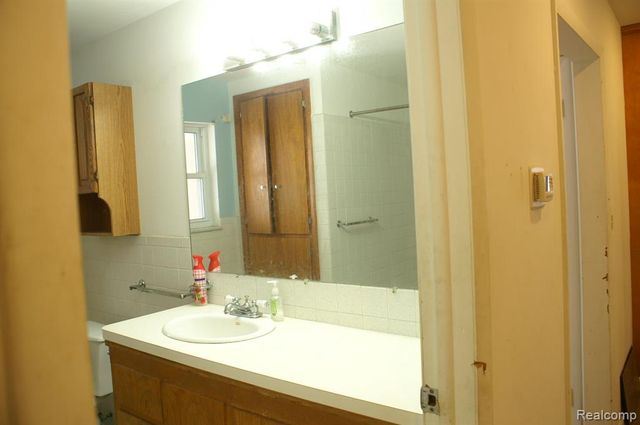 28664 Fernwood Street, Inkster, MI 48141