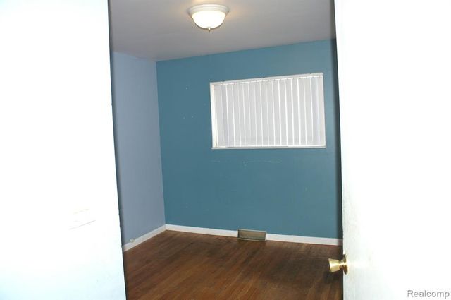 28664 Fernwood Street, Inkster, MI 48141