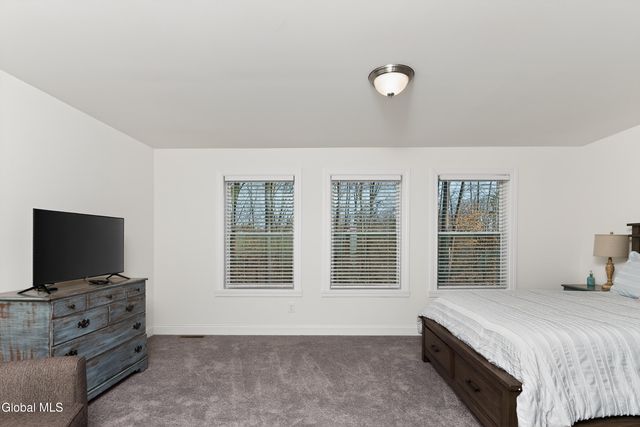 15 Linden Court, Ballston, NY 12019