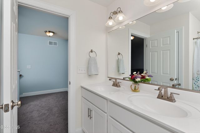 15 Linden Court, Ballston, NY 12019