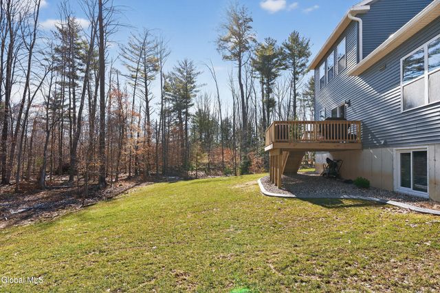 15 Linden Court, Ballston, NY 12019