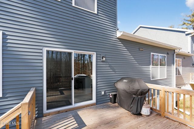 15 Linden Court, Ballston, NY 12019