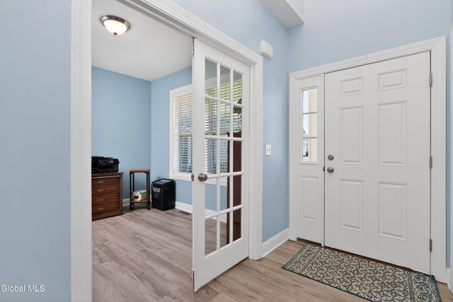 15 Linden Court, Ballston, NY 12019