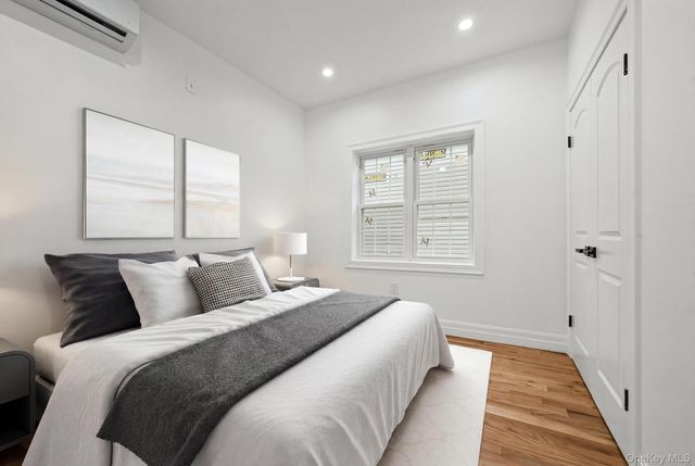 160-15 118th Road, Jamaica South, NY 11434