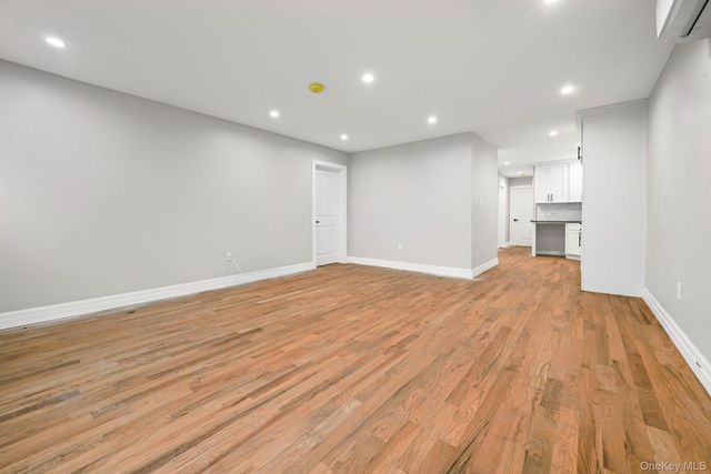 160-15 118th Road, Jamaica South, NY 11434