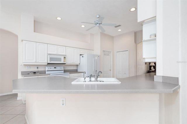 100 PARADISE VALLEY COURT, Daytona Beach, FL 32114