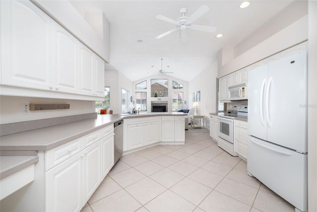 100 PARADISE VALLEY COURT, Daytona Beach, FL 32114