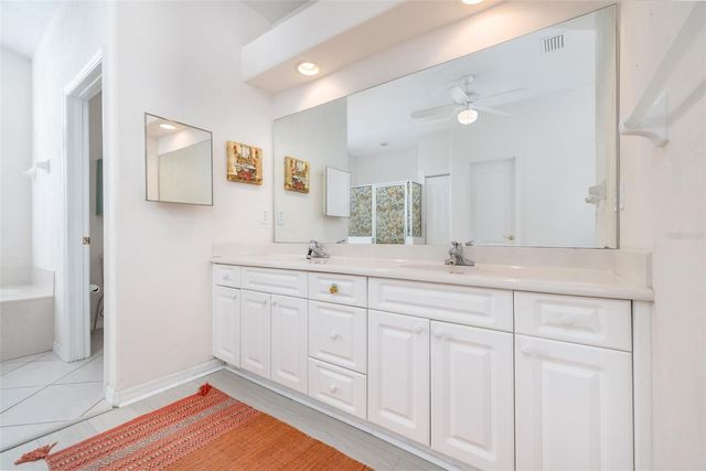 100 PARADISE VALLEY COURT, Daytona Beach, FL 32114