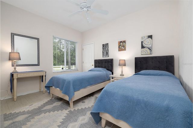 100 PARADISE VALLEY COURT, Daytona Beach, FL 32114
