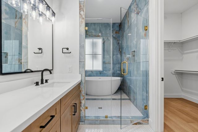 1140 W 16th Street, Houston, TX 77008