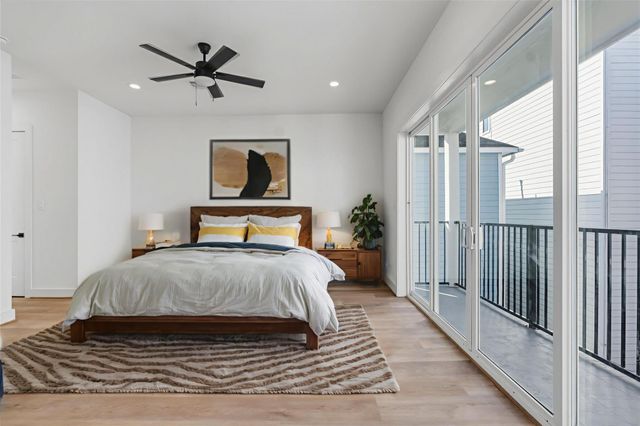 1140 W 16th Street, Houston, TX 77008