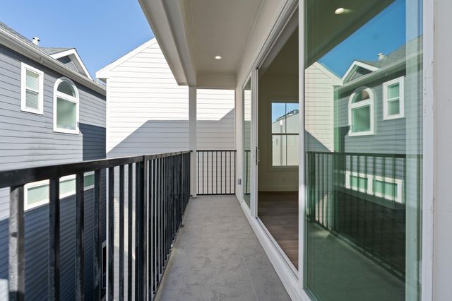 1140 W 16th Street, Houston, TX 77008