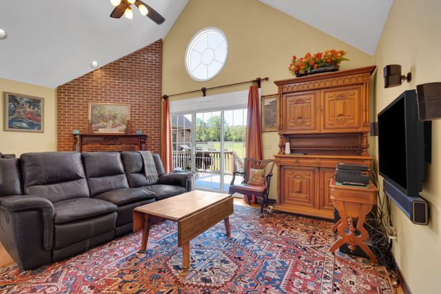 1485 Water Tank Rd, Winchester, TN 37398
