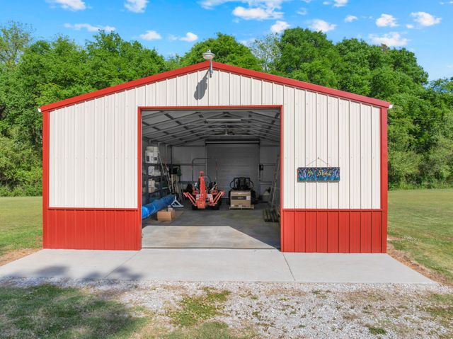 1485 Water Tank Rd, Winchester, TN 37398