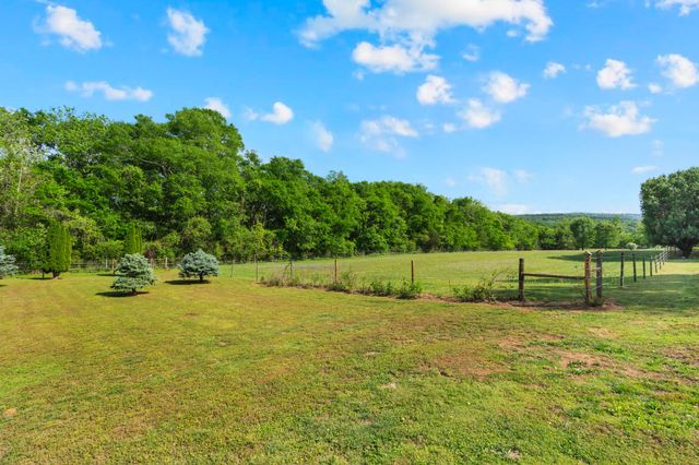 1485 Water Tank Rd, Winchester, TN 37398