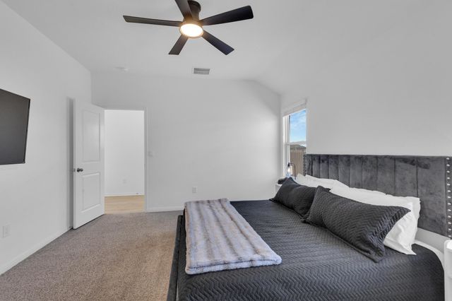 668 Lake Sweetwater LN, Buda, TX 78610