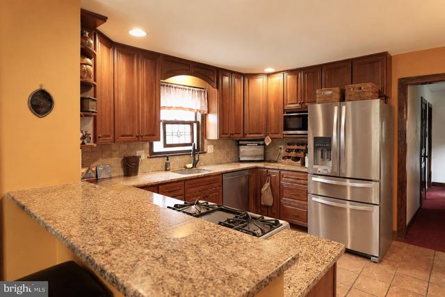 513--15 CINNAMINSON ST, Riverton, NJ 08077