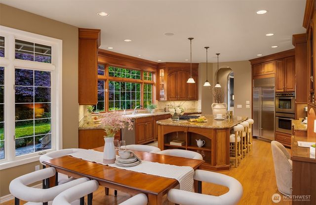 24838 NE 20th Street, Sammamish, WA 98074