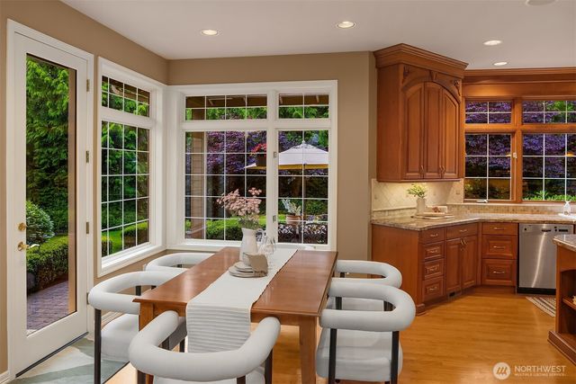 24838 NE 20th Street, Sammamish, WA 98074