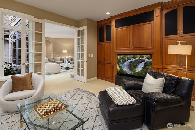 24838 NE 20th Street, Sammamish, WA 98074