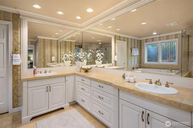 24838 NE 20th Street, Sammamish, WA 98074