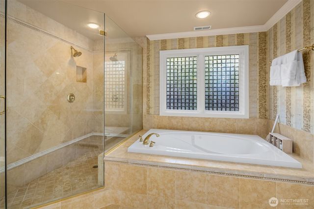 24838 NE 20th Street, Sammamish, WA 98074