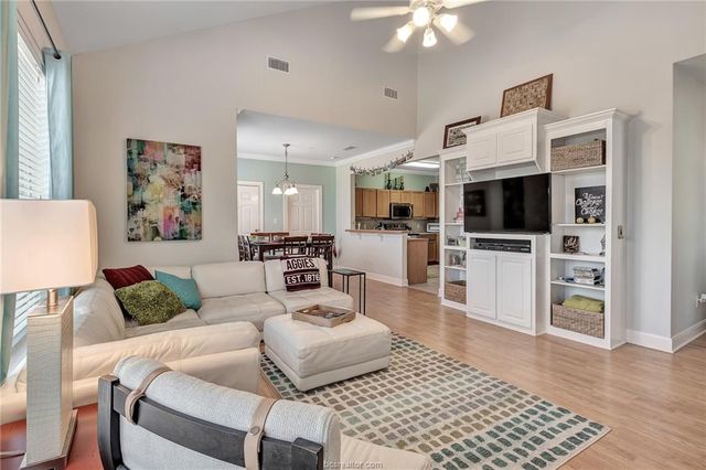 801 Luther Street W 1401, College Station, TX 77840