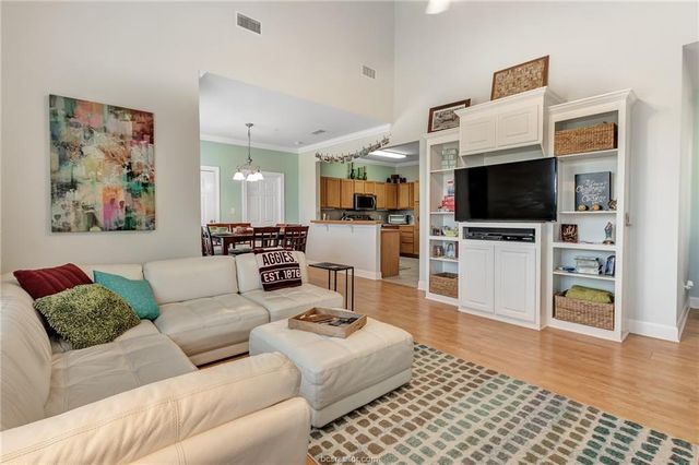 801 Luther Street W 1401, College Station, TX 77840