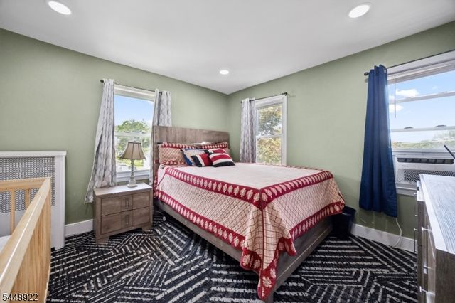 26 Liberty St, Dover Town, NJ 07801