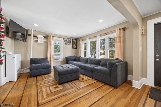 26 Liberty St, Dover Town, NJ 07801
