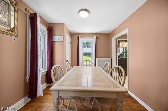 26 Liberty St, Dover Town, NJ 07801