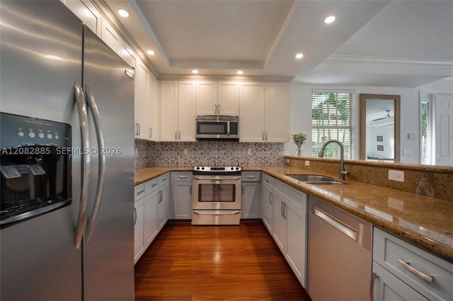 2656 NE 30th Pl, Fort Lauderdale, FL 33306