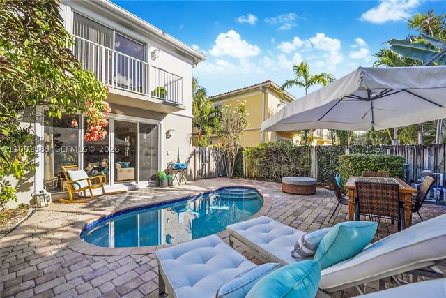 2656 NE 30th Pl, Fort Lauderdale, FL 33306