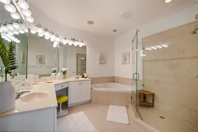 2656 NE 30th Pl, Fort Lauderdale, FL 33306