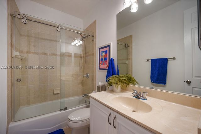 2656 NE 30th Pl, Fort Lauderdale, FL 33306