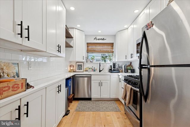 362 TREE ST, Philadelphia, PA 19148