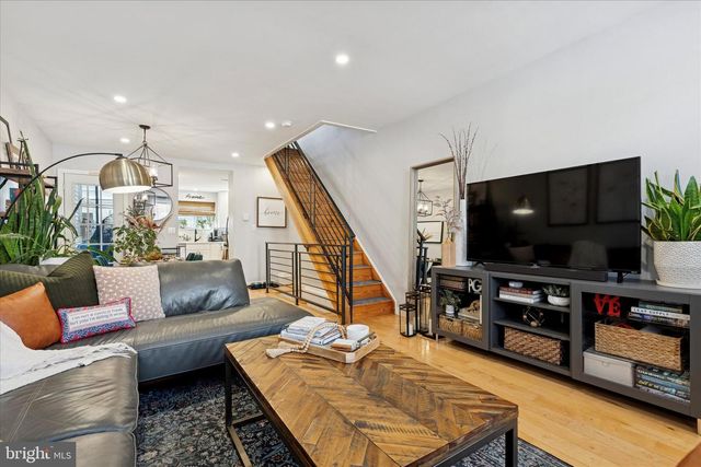 362 TREE ST, Philadelphia, PA 19148