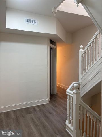 1305 BOLTON ST, Baltimore, MD 21217