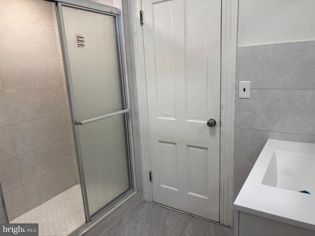 1305 BOLTON ST, Baltimore, MD 21217