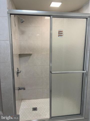 1305 BOLTON ST, Baltimore, MD 21217