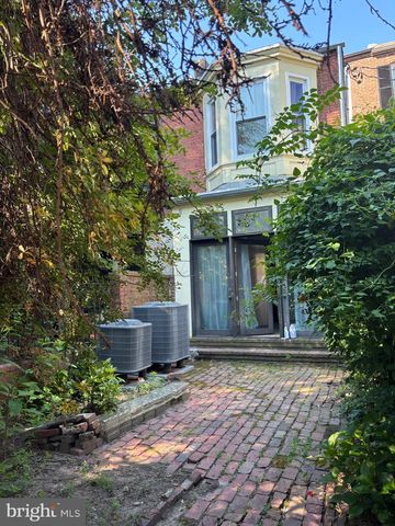 1305 BOLTON ST, Baltimore, MD 21217
