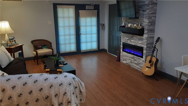 16 Stillwater Ln, Henrico, VA 23228