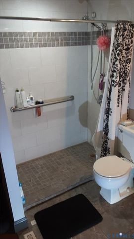 16 Stillwater Ln, Henrico, VA 23228