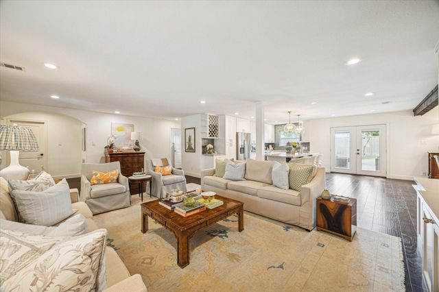 9829 Pine Lake Drive, Houston, TX 77055