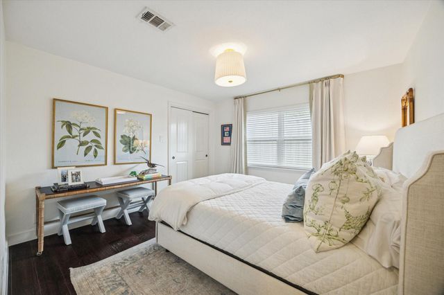 9829 Pine Lake Drive, Houston, TX 77055