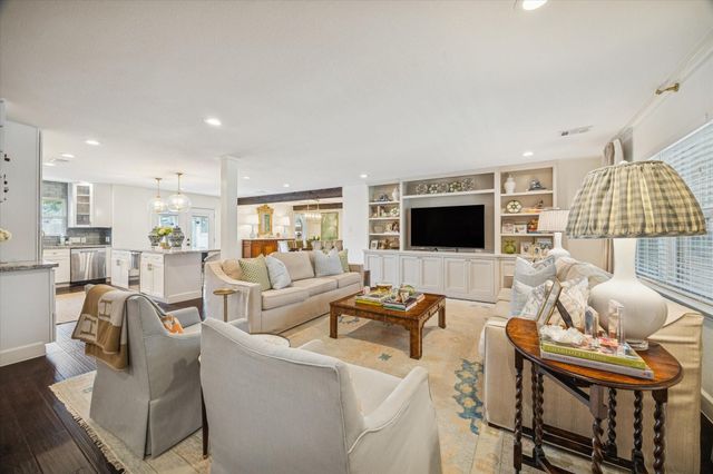 9829 Pine Lake Drive, Houston, TX 77055