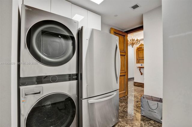 15901 Collins Ave 701, Sunny Isles Beach, FL 33160